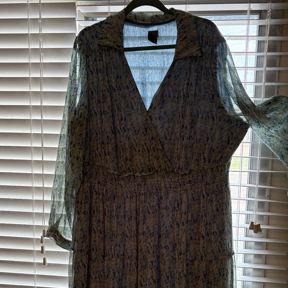 Taylor Blue and Black Long Sleeve Dress